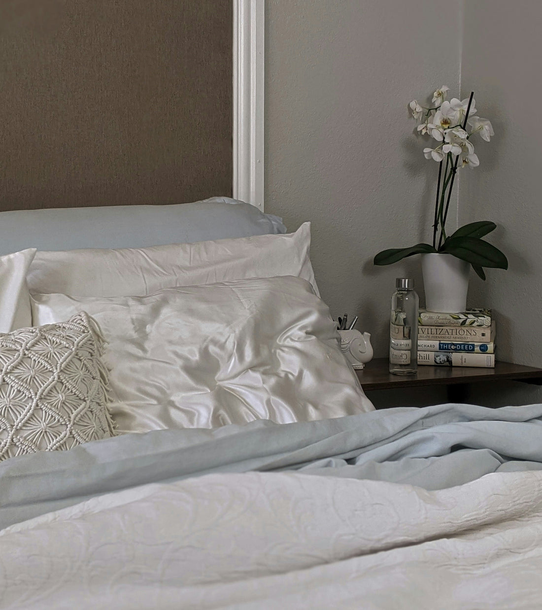 Beauty Sleep Essentials: The Luxurious Benefits of Silk Pillowcases