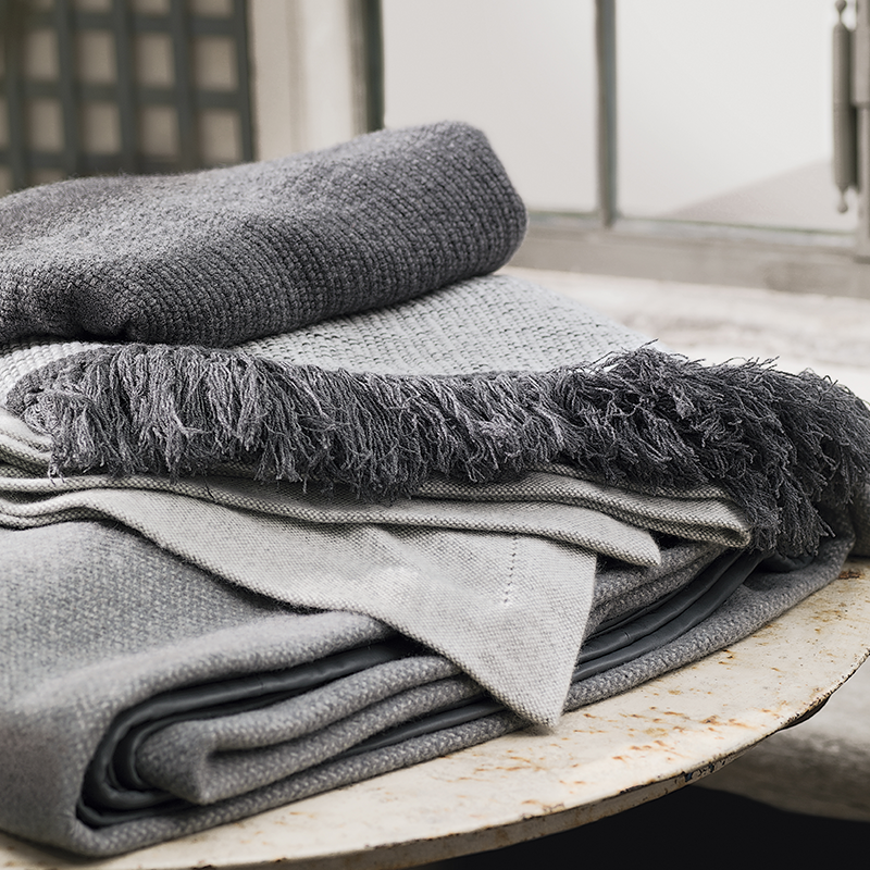 Blankets. Made in Italy. Luxury.